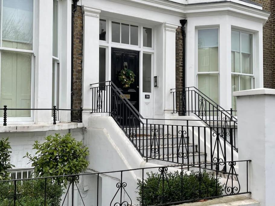 Stylish 3-Bedroom Flat In Kensington London Exterior photo