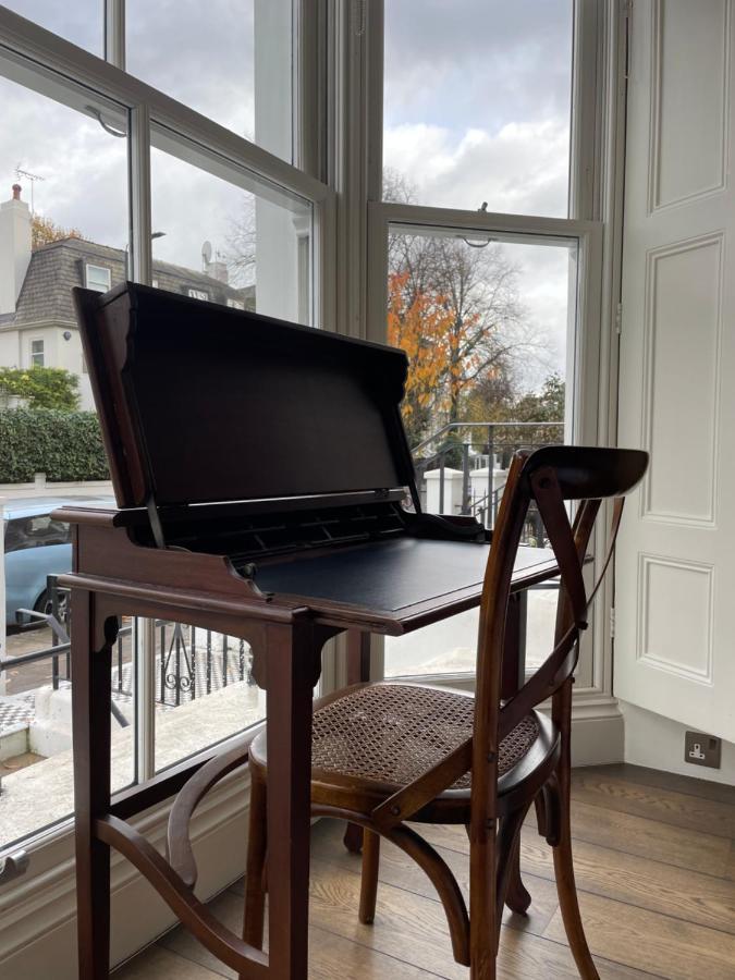 Stylish 3-Bedroom Flat In Kensington London Exterior photo